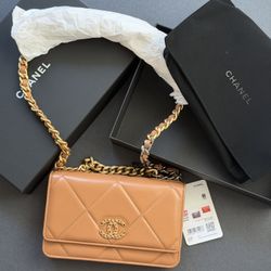 New Chanel 19 Lamb Skin WOC Wallet On Chain Caramel Brown