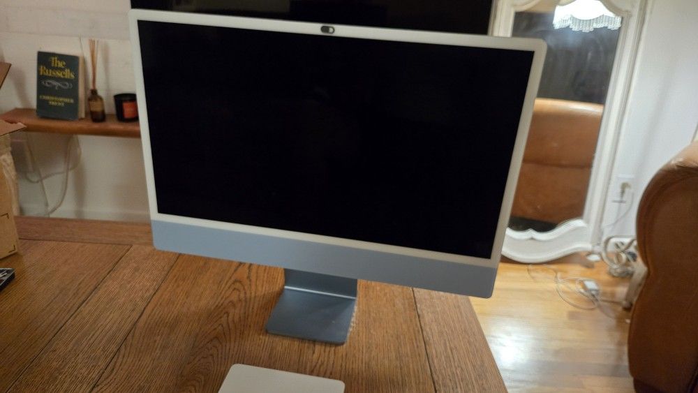 24-inch Blue iMac with 4.5K Retina display
