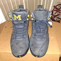 Jordan 12 Michigan Size 11