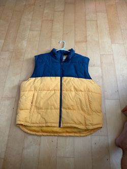 St John’s Sleeveless puffer