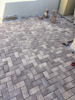 Pavers ,turf @nd m0re … 🌱🪴🌱🪴