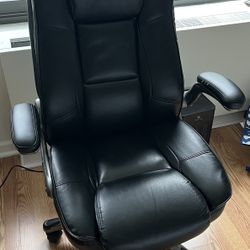 Black Desk Chair 