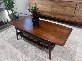 Mid-Century Modern Teak Coffee Table – 1960s