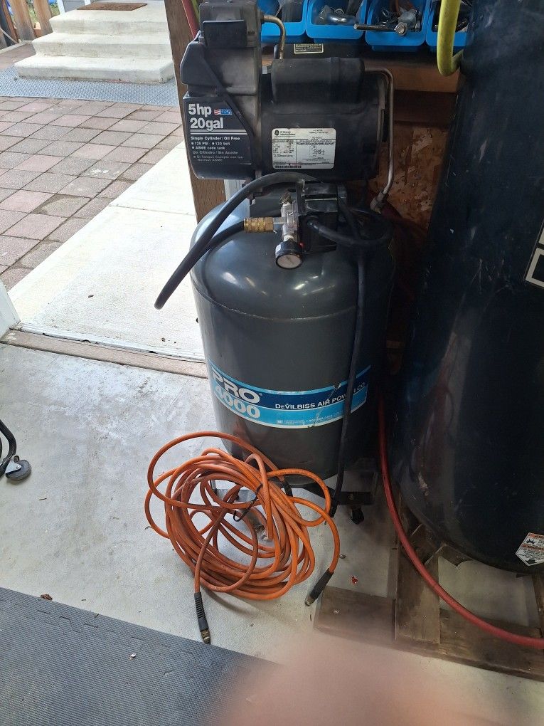 Devil biss Pro 4000 5hp 20 Gallon Air Compressor