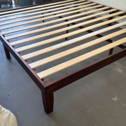 KING Bed frame (no Headboard)