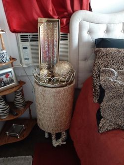 End table