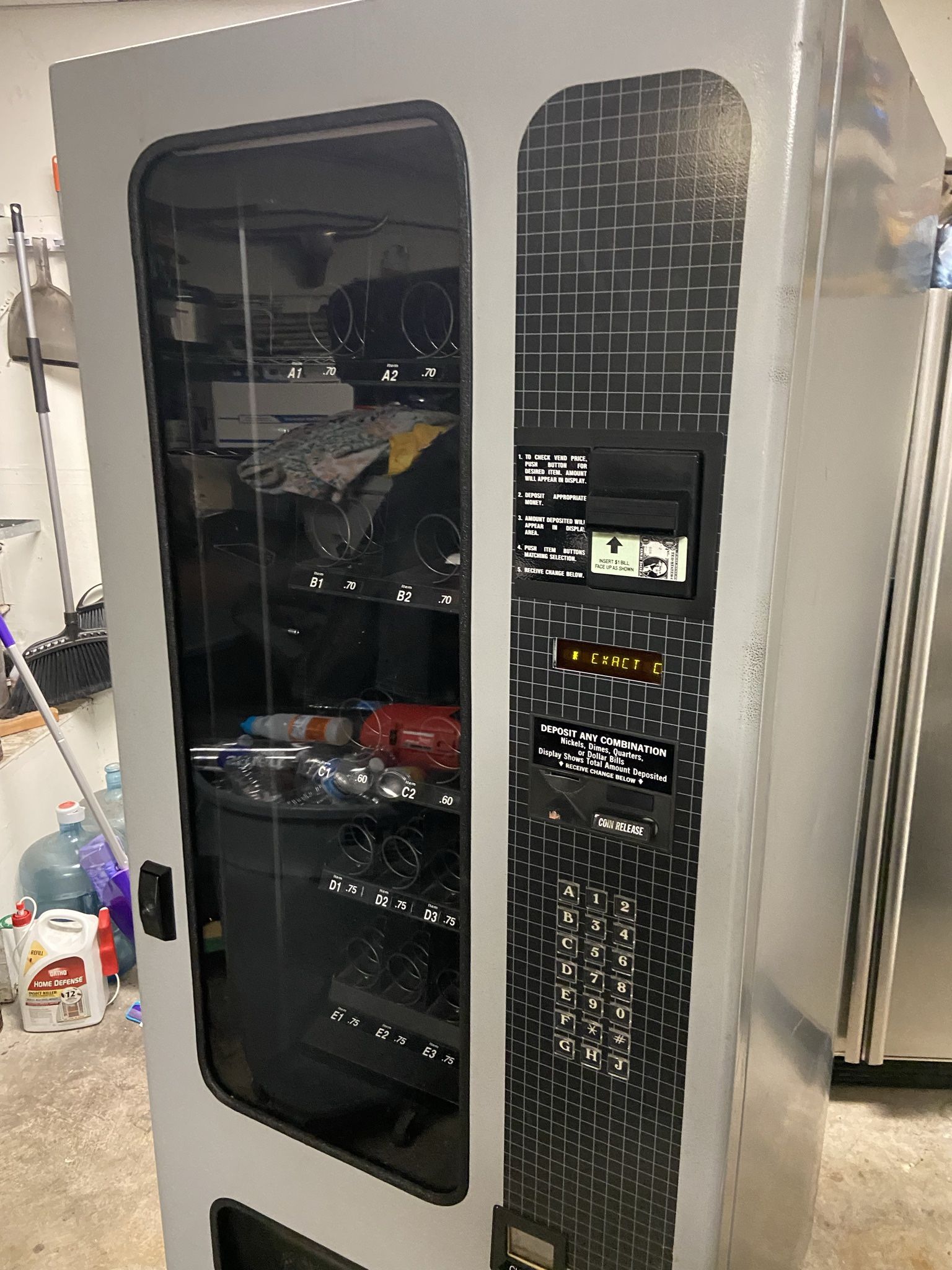 Vending Machine Lu Wegner