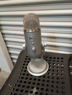 Blue yeti microphone