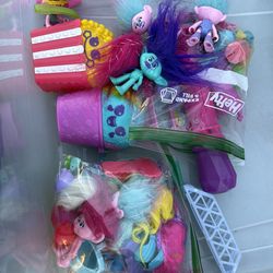 Troll toys with parts