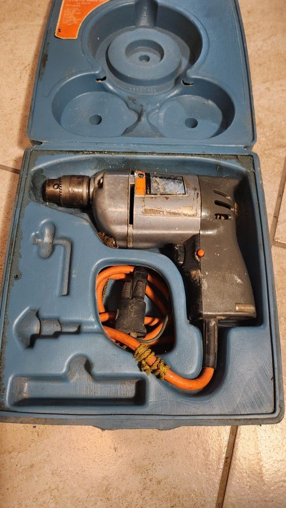 Vintage BLACK AND DECKER   CORDED Drill