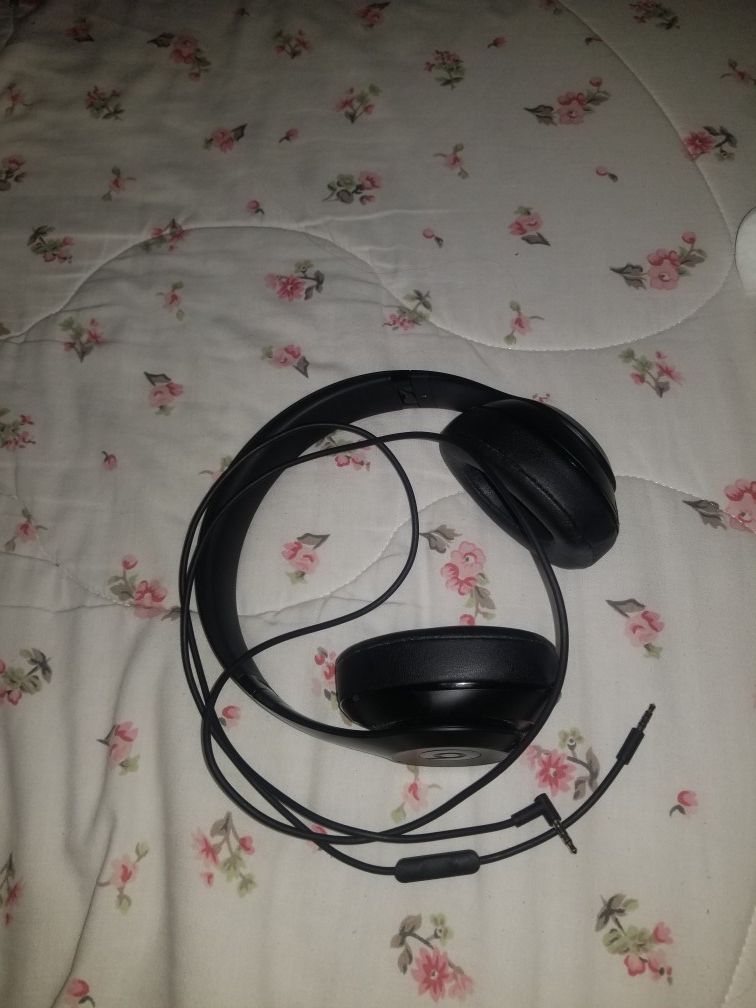 Beats studio 3