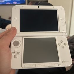 ✨ Nintendo 3DS XL Animal Crossing Edition + New Super Mario Bros. (Excellent Condition) ✨