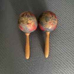 2 Decorative Maracas
