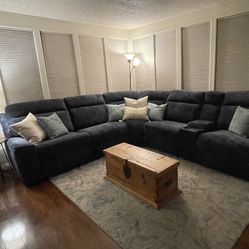 Beautiful Blue Sectional Recliner 