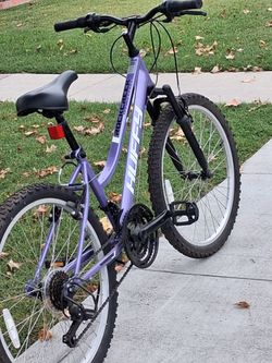 Bicycle  women's  24""  huffy
