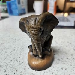 Small Sitting Elephant Statue