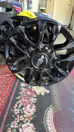 Chevy 2500 OEM wheels