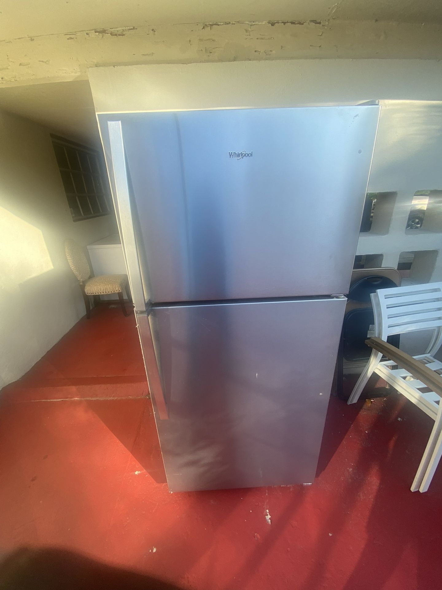 whirlpool fridge