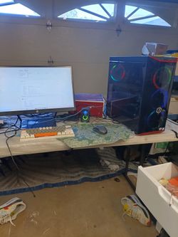 Custom built gaming rig (i7,16gb)