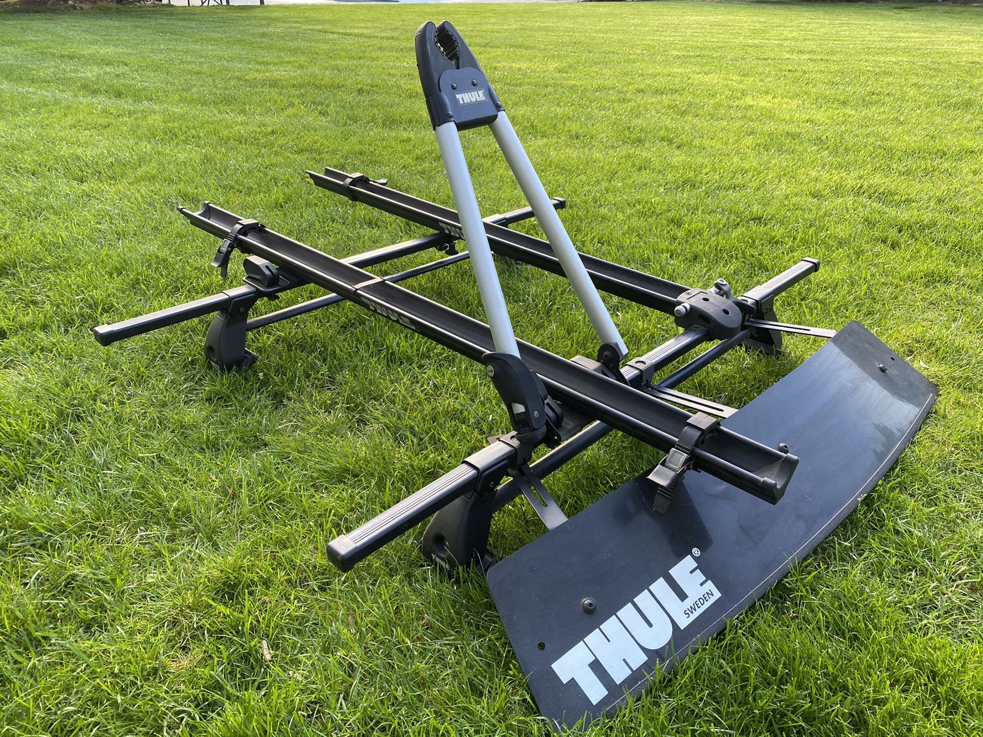 Thule Set With Two Bikes Holders 
