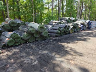 Clearance Sale!! Used Artifical Turf Heavy duty 7'by 25' &  7'by 50' Less Then $.32 Sq Foot!