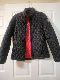 Madden girl Puffer jacket. Size medium