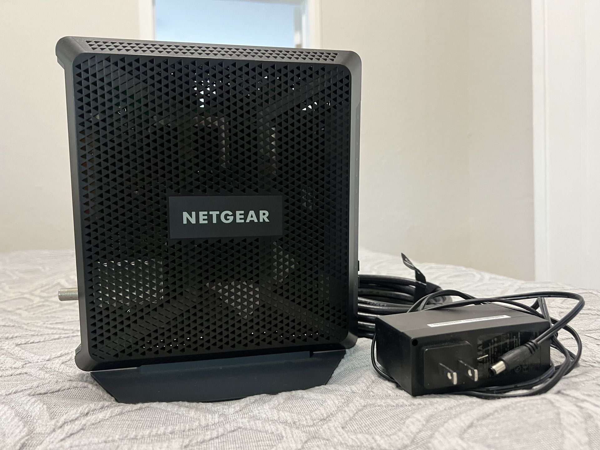 NETGEAR Nighthawk Modem Router Combo C7000