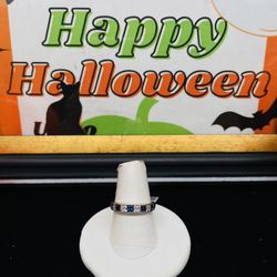 Stunning 14K White Gold Band