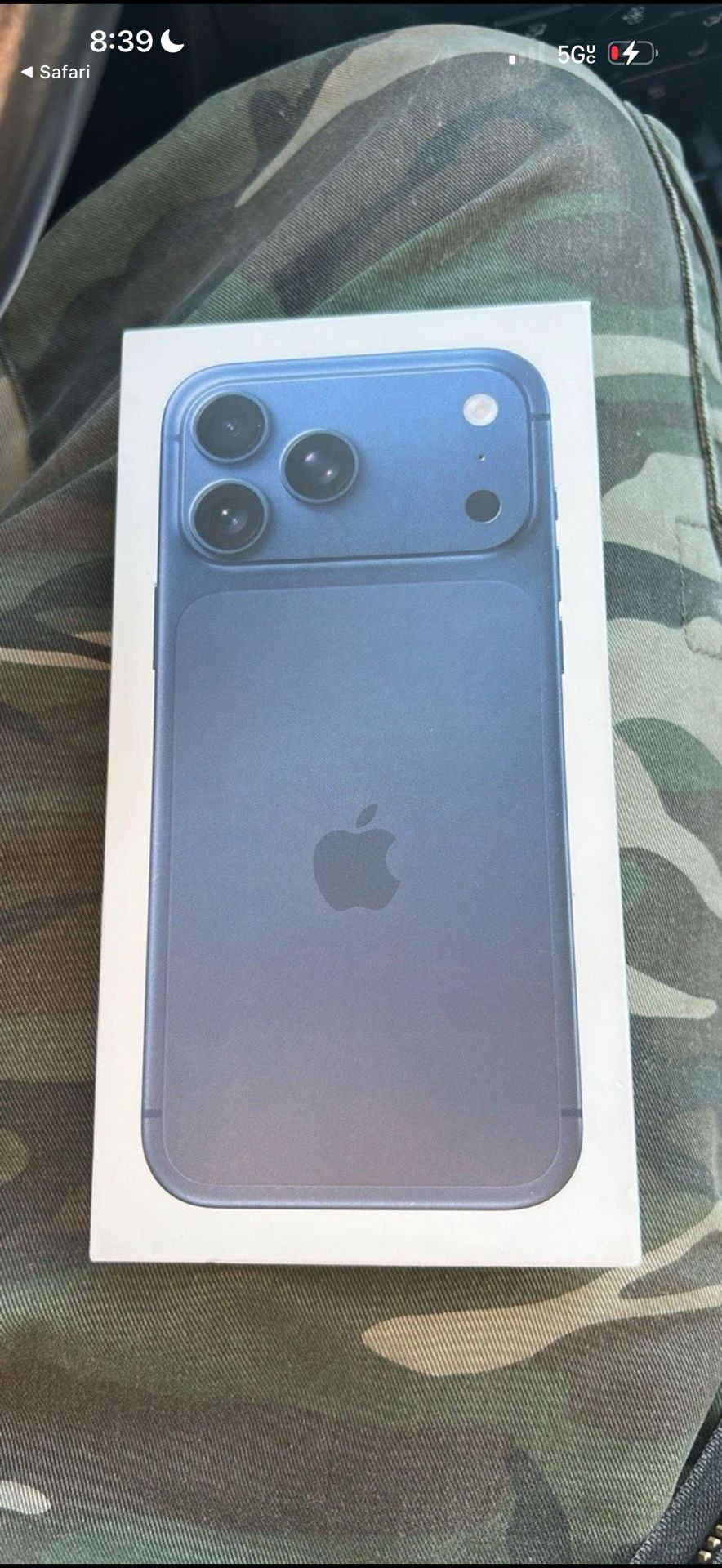 IPhone 17 Pro Max Deep sea blue 256GB Unlocked brand new