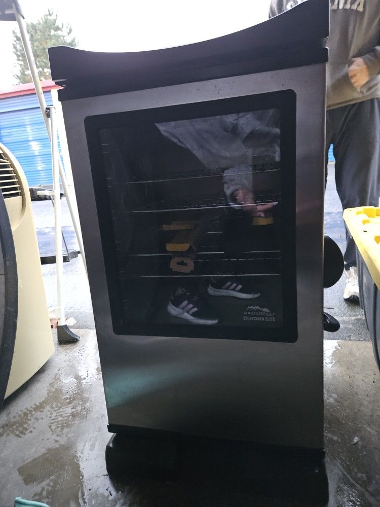 Electric Digital Smoker