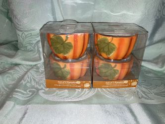NEW Set Of 4 Pumpkin Ramekins