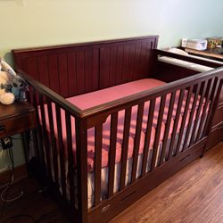 5 in 1 graco crib and changing mat