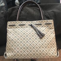 Dooney And Bourke