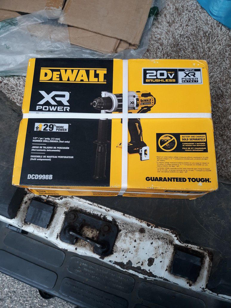 Brand New Dewalt 20 Volt Hammer Drill