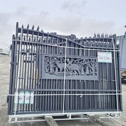 NEW DRIVEWAY GATE HEAVY DUTY 20'X7'IDEAL FOR NEW HOUSE,FARM,RANCH,GALVANIZED POWDER COATING,DEER MOTIF STYLE,IF SOMEBODY INTERESTED PLEASE TEXT ME ANY
