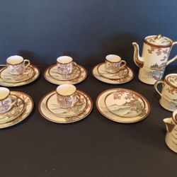 ANTIQUE JAPANESE  SATSUMA  DEMITASSE TEA COFFE SET 20 PIECE TEAPOT MARK. 