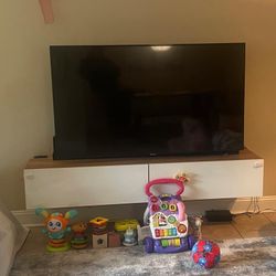 TV unit With Storage 