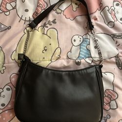 black cute purse