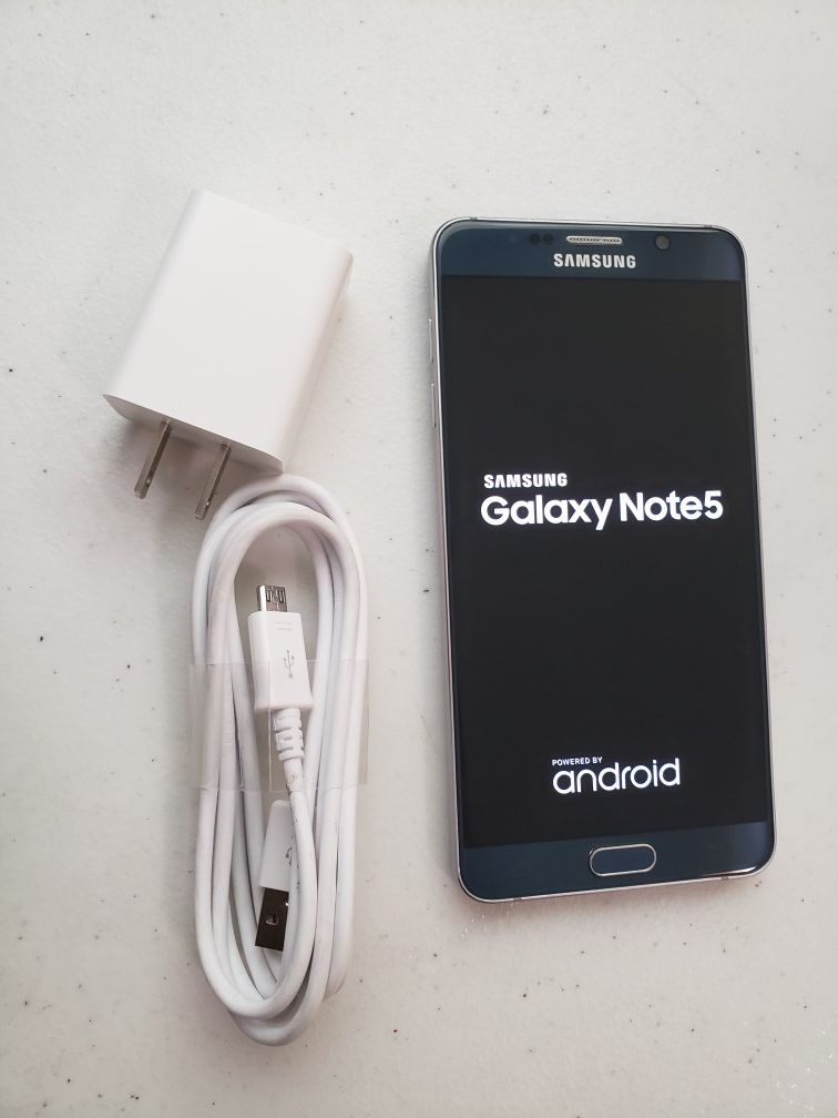 Samsung Galaxy Note 5 32 GB UNLOCKED COLOR BLACK INCLUDED CHARGER WORKS VERY NEW CONDITION