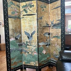 Chinese Lacquer Folding Screen – Hand-Painted Cranes & Lotus Flowers