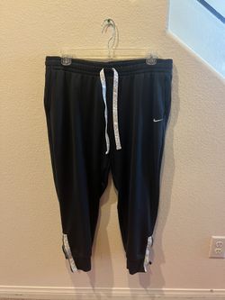 Women’s Black Nike Jogger Pants-Size-1X