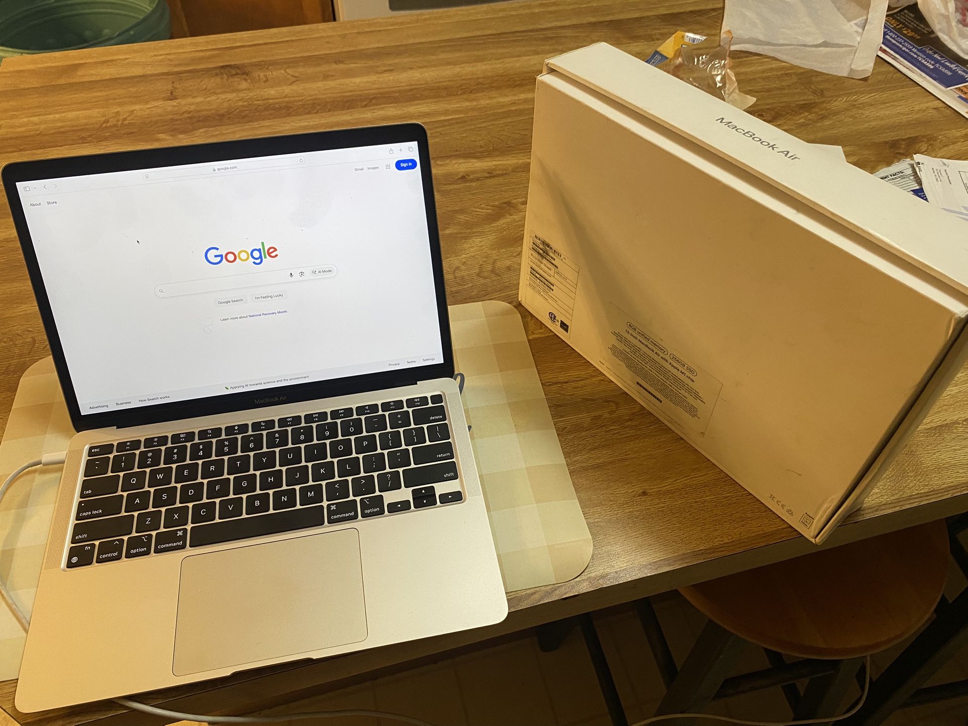 Apple MacBook Air 13-inch 8GB Unified Memory 256GB SSD