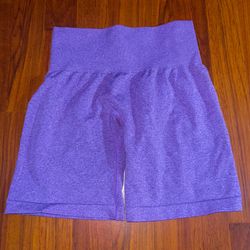 NVGTN Women’s Purple Seamless Pro Gym Shorts Size Small