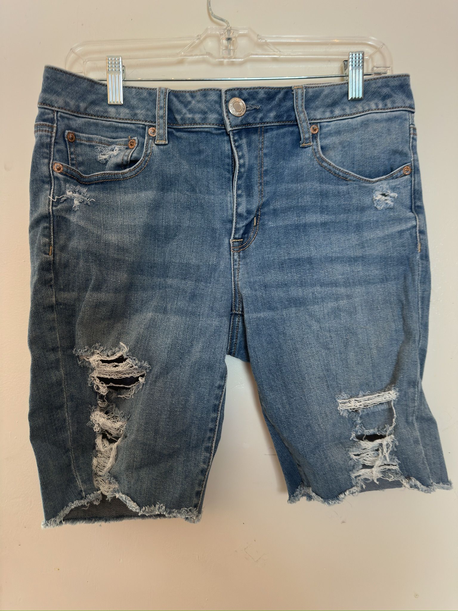 2 pair Women’s American Eagle Outfitters Blue Denim Jean Shorts