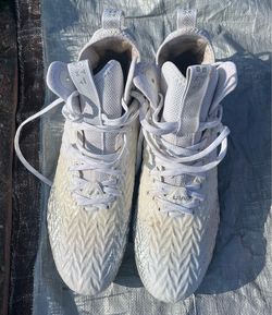 Football cleats