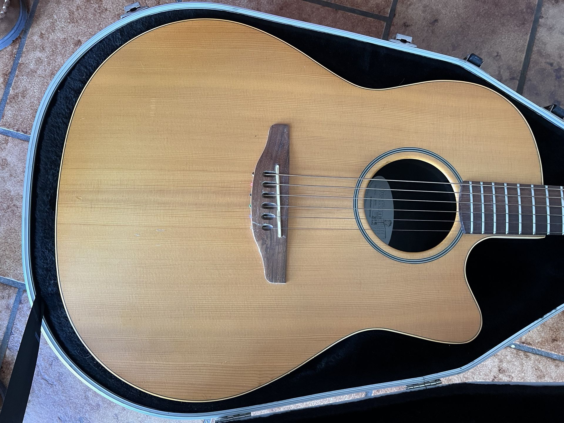 Ovation Balladeer Special