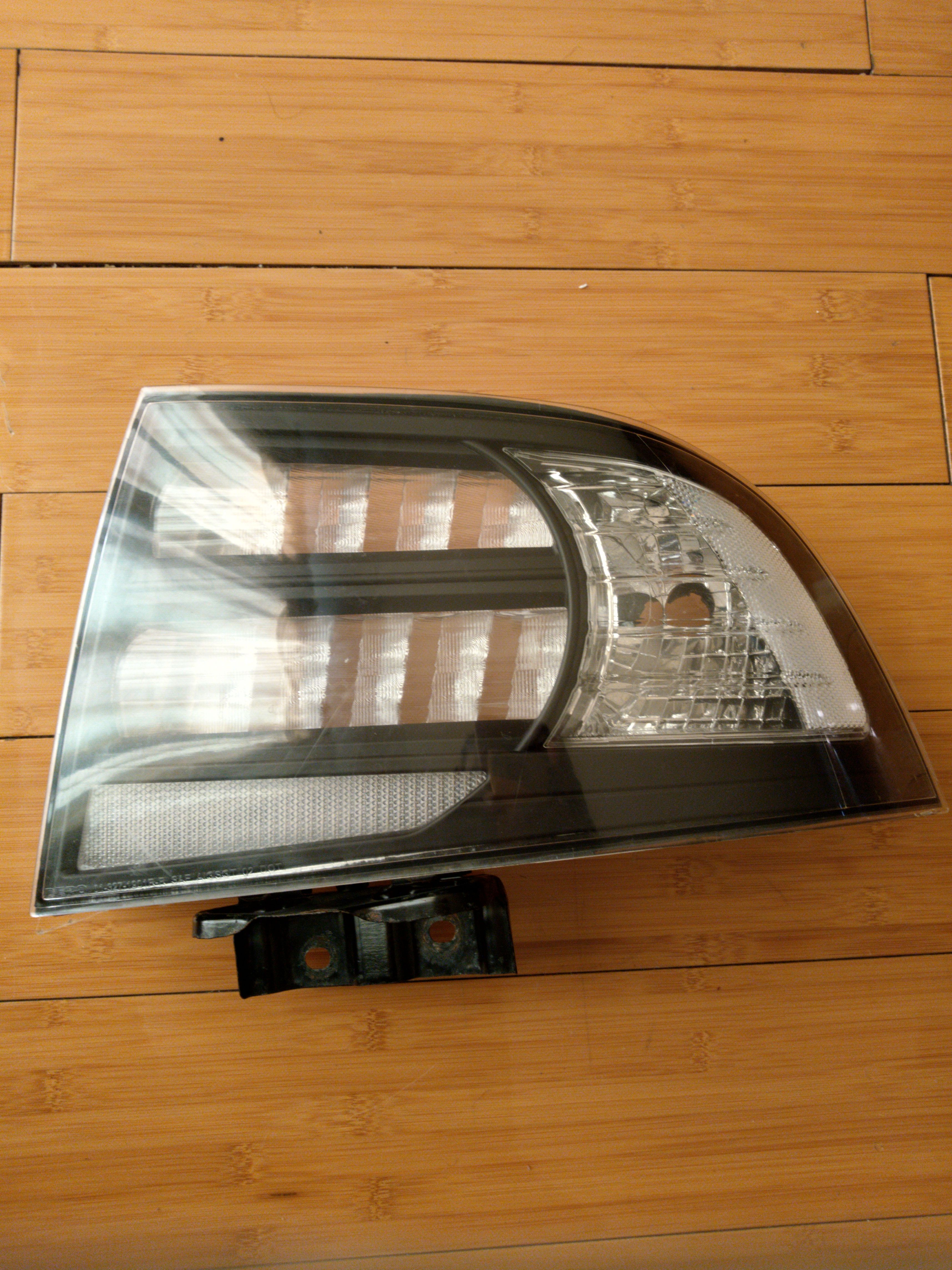 Acura tl taillight right side
