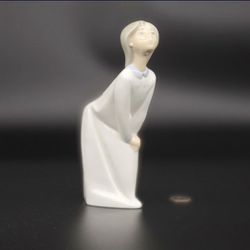 Lladro Figurine #4873 - Girl Kissing

