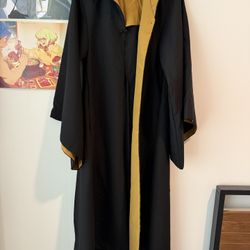 Universal Studios Harry Potter Hufflepuff Robe Adult XS