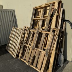 Free Wood Pallets